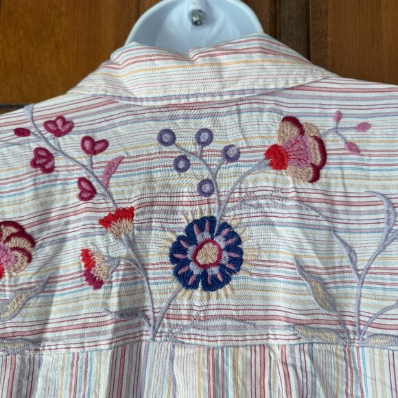 Johnny Was Workshop White w/Pinstripes & Embroidered Flowers Shirt 1X - Picture 12 of 14